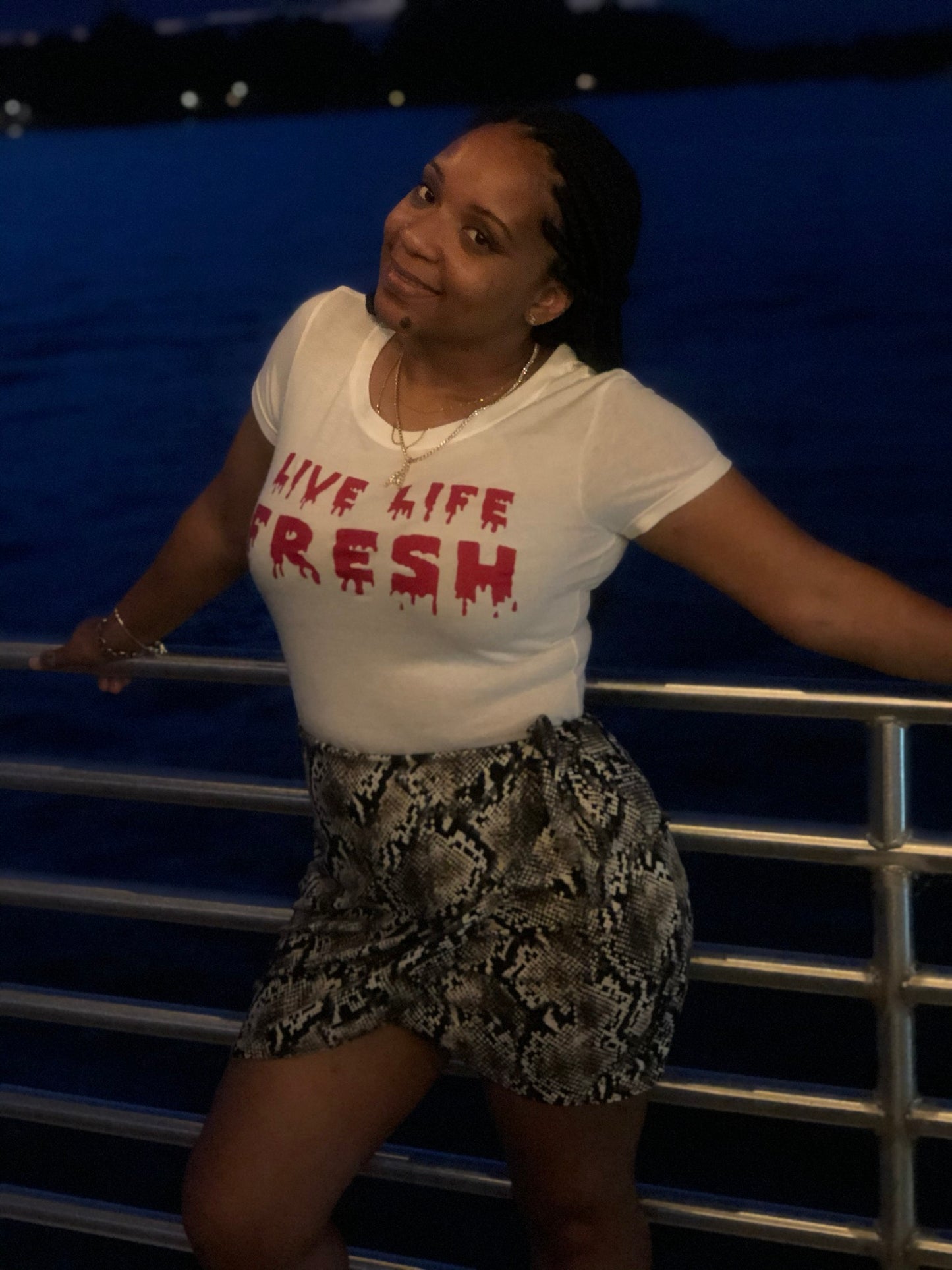 Live Life Fresh- White